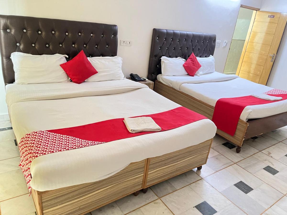 Hotel Star Palace - Near Karol Bagh Metro Delhi  Bagian luar foto